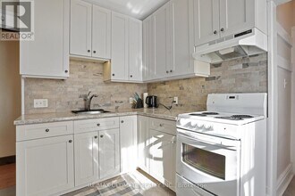 67 Moore Ave in Kitchener, ON - Building Photo - Building Photo