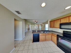 5504 71st St E in Palmetto, FL - Building Photo - Building Photo