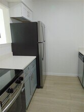 9119 Tudor Dr in Tampa, FL - Building Photo - Building Photo