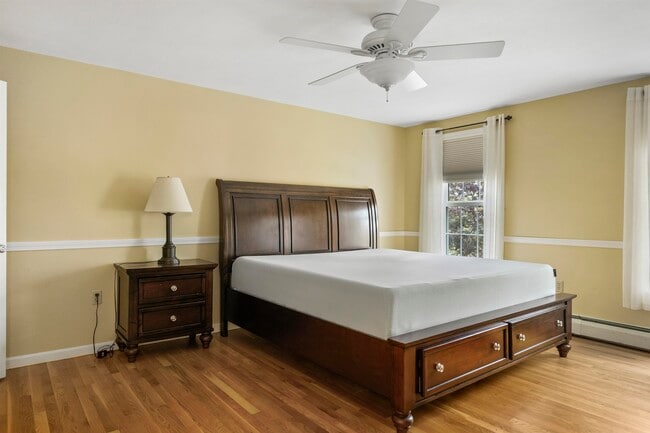 13 Bear Hill Rd in Windham, NH - Building Photo - Building Photo