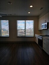 700 Craighead St in Berry Hill, TN - Foto de edificio - Building Photo