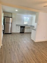 11858 13th St in Santa Fe, TX - Building Photo - Building Photo