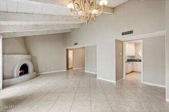 6349 N 78th St in Scottsdale, AZ - Foto de edificio - Building Photo