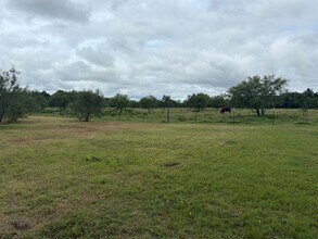 9615 Farm-To-Market 200 in Cleburne, TX - Building Photo - Building Photo