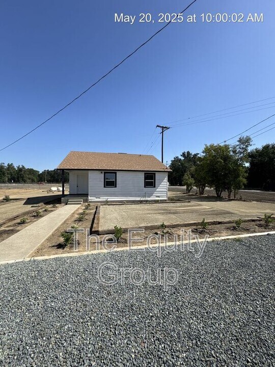 3349 N Anderson Rd in Exeter, CA - Building Photo