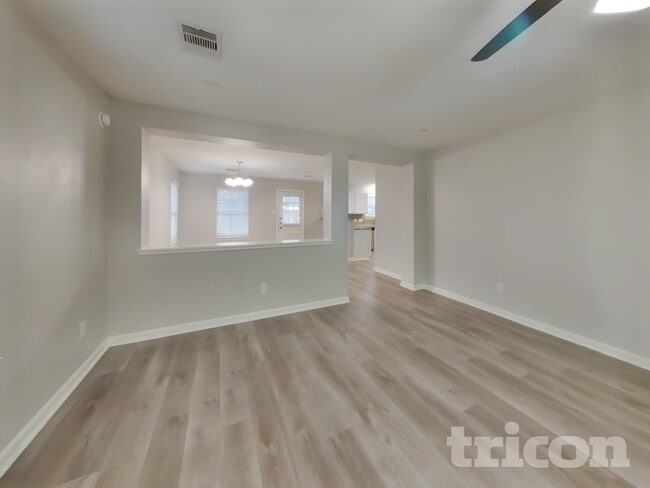 6535 Providence View Ln in Houston, TX - Foto de edificio - Building Photo