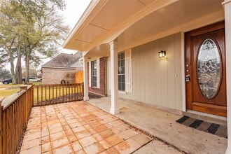 8926 Sunny Point Dr in Spring, TX - Building Photo - Building Photo