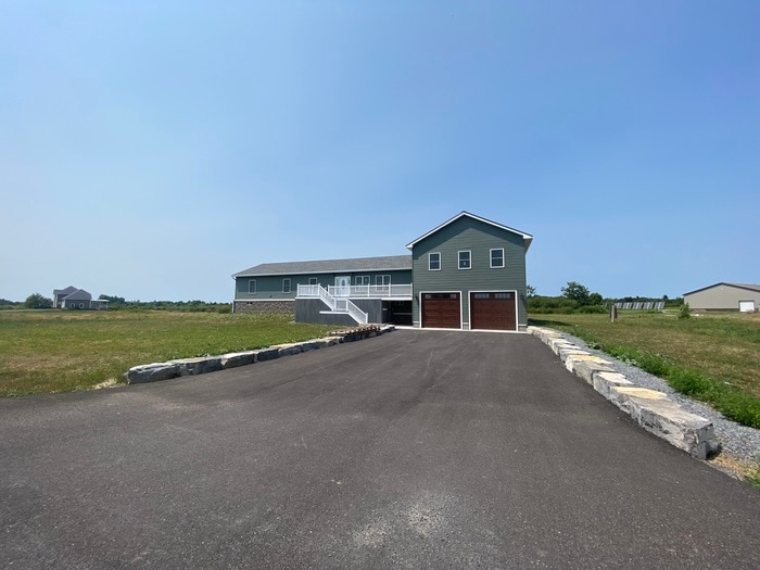 25811 Contessa Ln in Watertown, NY - Building Photo