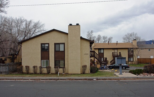 2922 Main St in Colorado Springs, CO - Building Photo - Building Photo