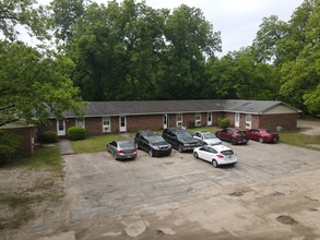 Southwood Apartments in Fayetteville, NC - Building Photo - Primary Photo