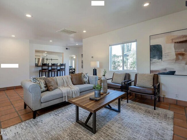 property at 5418 E Yolantha St