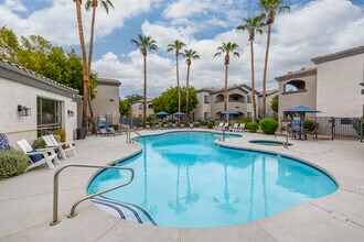 Bayside in Phoenix, AZ - Foto de edificio - Building Photo