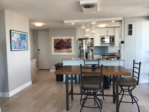 1660 N La Salle Dr in Chicago, IL - Foto de edificio - Building Photo