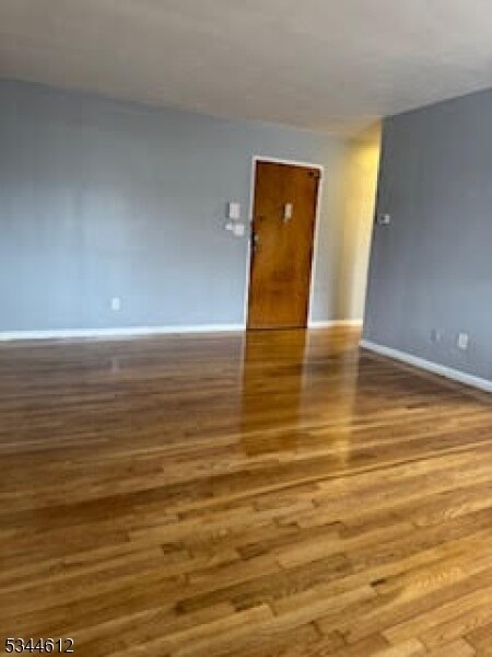 117 W 3rd Ave-Unit -12 in Roselle, NJ - Building Photo