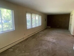 1400 Morton Ave, Unit 2B in Ann Arbor, MI - Building Photo - Building Photo