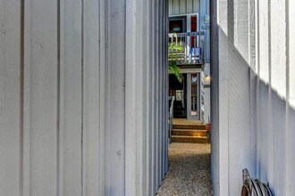 1269 Dockside Pl in Sarasota, FL - Building Photo - Building Photo