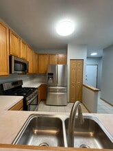 1207 Brookdale Dr in Carpentersville, IL - Building Photo - Building Photo