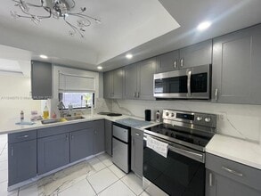 6646 NW 1st Ct in Margate, FL - Building Photo - Building Photo