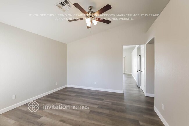 8647 W Mariposa Dr in Phoenix, AZ - Building Photo - Building Photo