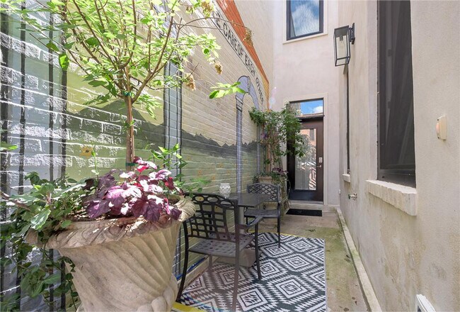 1521 Corcoran St NW in Washington, DC - Building Photo - Building Photo