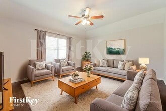 260 Meadowcrest Dr in Terrell, TX - Foto de edificio - Building Photo