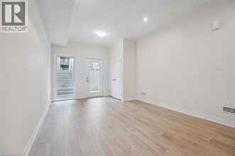 141 REVERIE Wy in Kitchener, ON - Building Photo - Building Photo