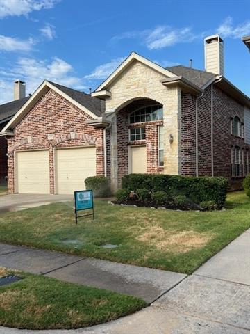 2032 Stonecourt Dr in Bedford, TX - Building Photo