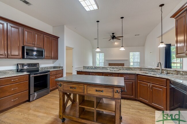 property at 626 Marsh View Dr
