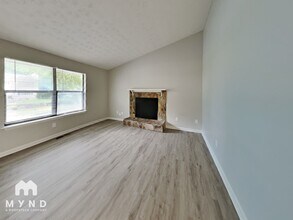 2605 Winding Creek Dr in Lithia Springs, GA - Foto de edificio - Building Photo