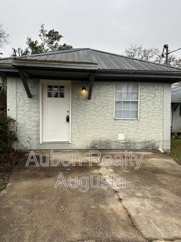 property at 1712 Central Ave