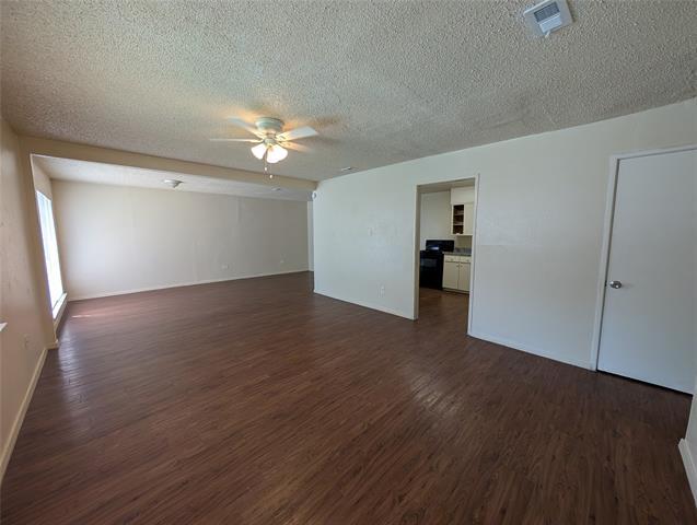 3827 Black Oak Dr in Dallas, TX - Building Photo - Building Photo