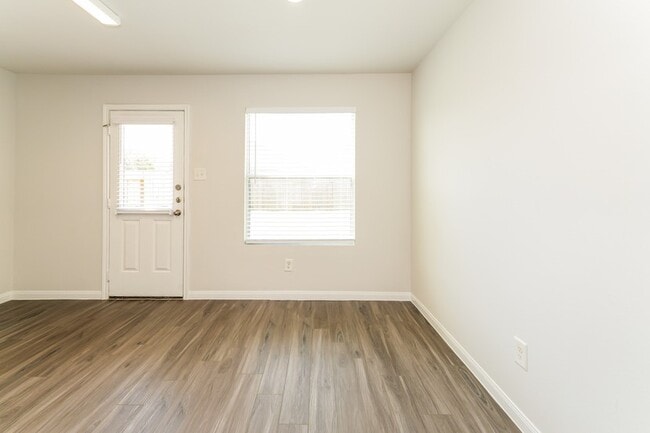 property at 5718 Latta Plantation Dr