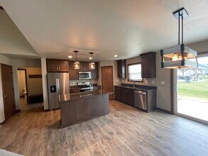 629 Diversity Dr, Unit 2722 RYAN ROAD DE PERE WI in De Pere, WI - Building Photo - Building Photo