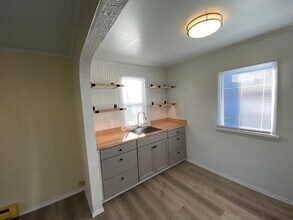 1512 Rainier Ave in Everett, WA - Building Photo - Building Photo