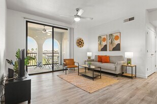 9450 W Cabela Dr in Glendale, AZ - Building Photo