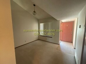 5200 Villa View Dr in Farmington, NM - Building Photo - Building Photo