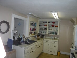 32 College Ave, Unit Unit 3 in Orono, ME - Building Photo - Building Photo