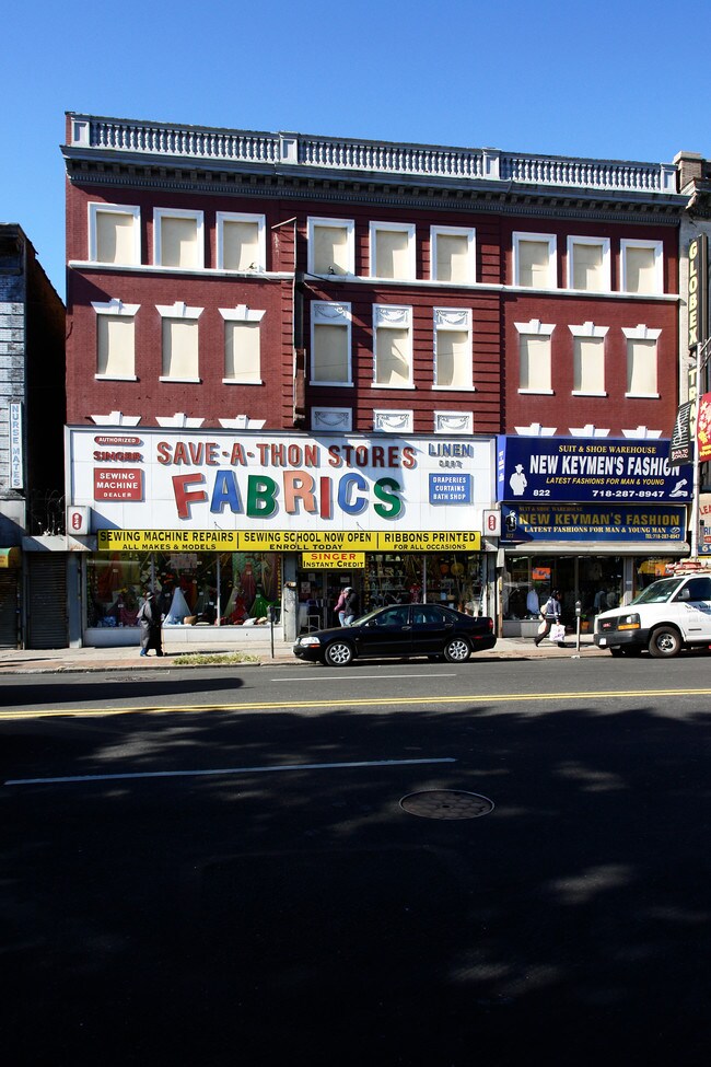 822 Flatbush Ave in Brooklyn, NY - Foto de edificio - Building Photo