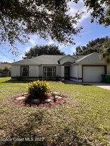 117 Gator Dr in Merritt Island, FL - Building Photo