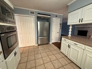 1701 Courtland Cir in Clovis, NM - Foto de edificio - Building Photo