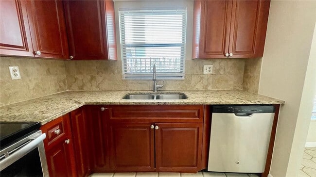 3730 NW 115th Ave in Coral Springs, FL - Building Photo - Building Photo