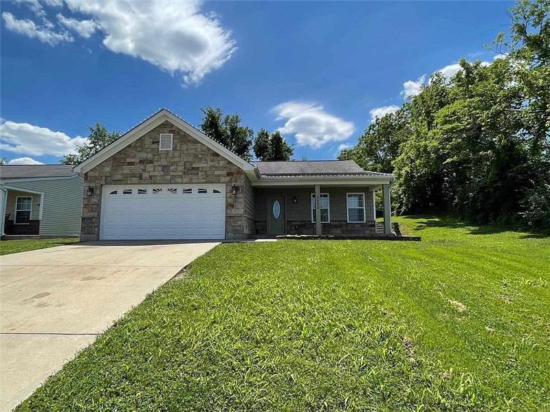 2053 Penny Ln in Hebron, KY - Building Photo