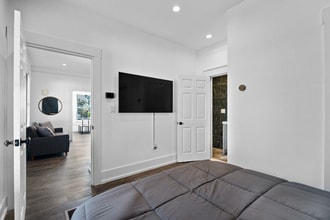 2009 W Dekle Ave in Tampa, FL - Building Photo - Building Photo