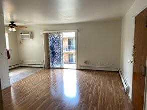 1614 Union Turnpike in North Bergen, NJ - Building Photo - Building Photo