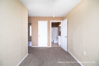 330 E Lynn St in Slaton, TX - Building Photo - Building Photo