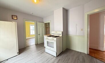 57 Rindge Ave, Unit A in Cambridge, MA - Building Photo - Building Photo