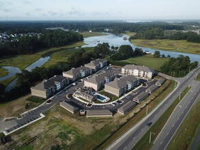 Bridge 17 Apartment Homes in Suffolk, VA - Building Photo - Building Photo