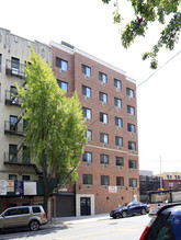 74 W Tremont Ave in Bronx, NY - Building Photo - Building Photo