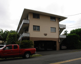 1534 Alexander St in Honolulu, HI - Building Photo - Building Photo