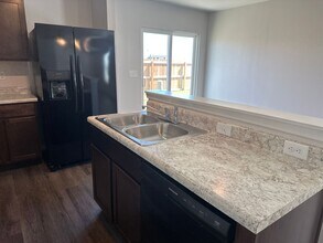 1861 Loveland St in Springdale, AR - Building Photo - Building Photo